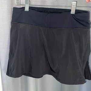 size 4 lululemon tennis skirt worn only once